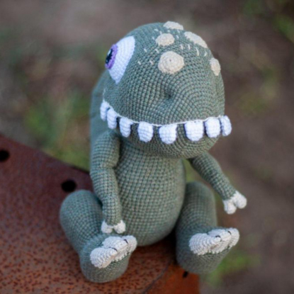 Вязаная игрушка "Динозавр Ти-Рекс"