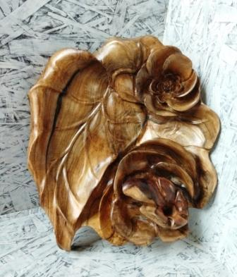 Деревянная тарелка "Роза"