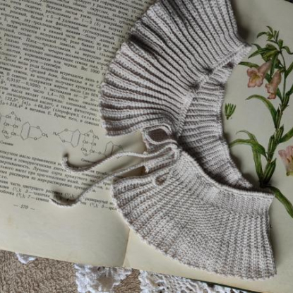 Вязаный воротничок