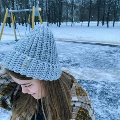 Зимние вязаные шапки