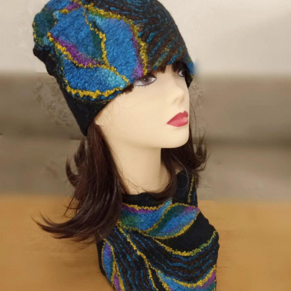 Валяный комплект шапка и шарф
