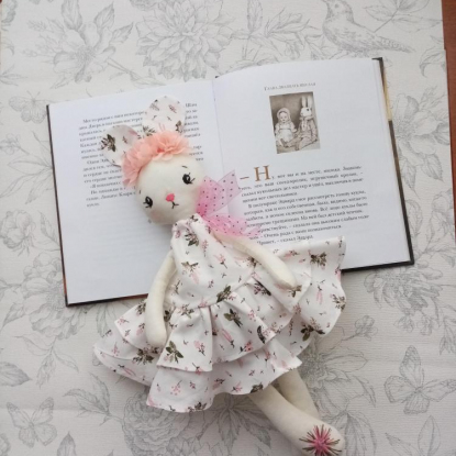 Интерьерная кукла "Зайка"