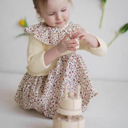 Детское платье со съемным воротничком