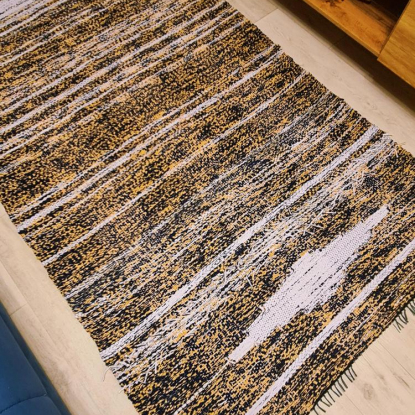 Коврик ручного ткачества из трикотажной пряжи