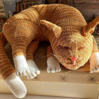 Подушка-игрушка "Спящий кот"