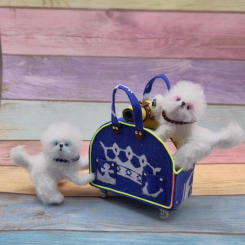 Вязаная миниатюрная игрушка Бишончики