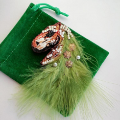 Брошь лошадь зеленая